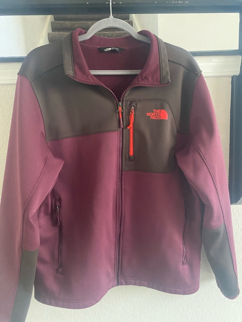 The North Face Men's Maroon Orange and Brown Jacket Full Zip Size Large